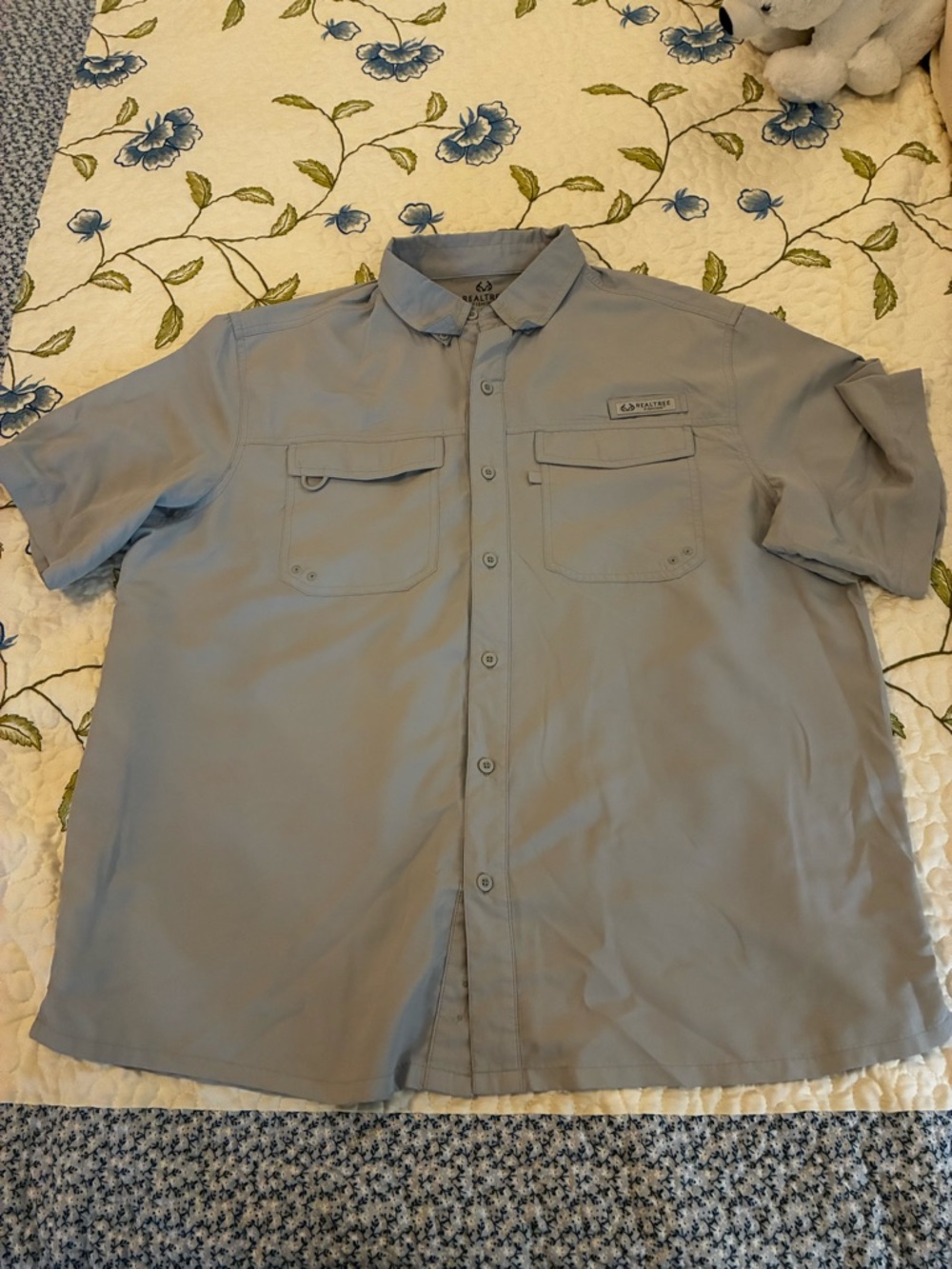 RealTree Men’s Short-Sleeve Button-Up Shirt — Light Gray Size X-Large